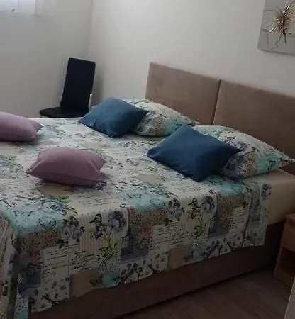 Elza سبليت
